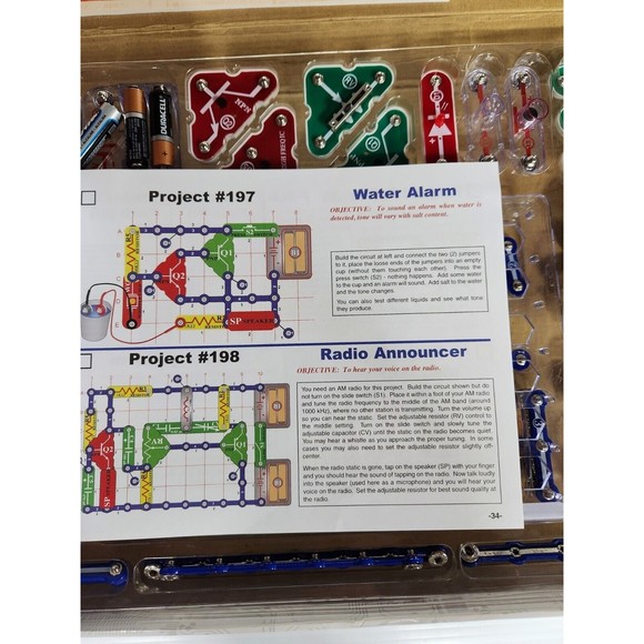 Electronic Snap Circuits Set SC-300 With Manuals by Elenco  tested - Picture 7 of 15